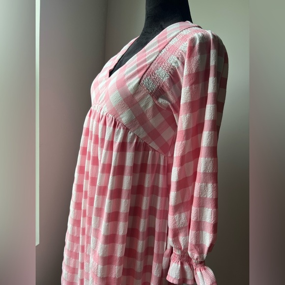 Entro All Mine Pink and White Midi Dress - Picture 3 of 11